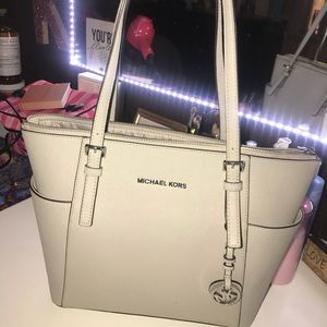 MK PURSE